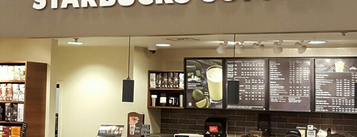 Starbucks is one of สถานที่ที่ Juan ถูกใจ.