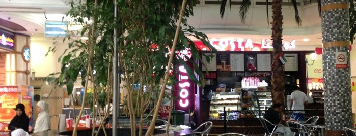 Costa Coffee is one of Mohamedさんのお気に入りスポット.