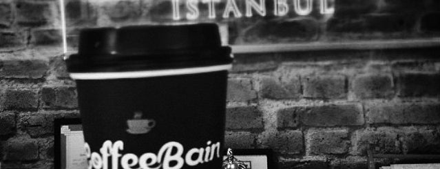 CoffeeBain is one of Tempat yang Disukai Yeşim.