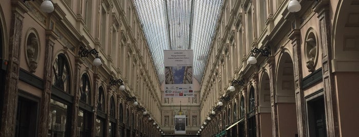 Royal Gallery Of Saint Hubert is one of Bruxelles.
