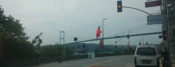 Desibel is one of İstanbul.