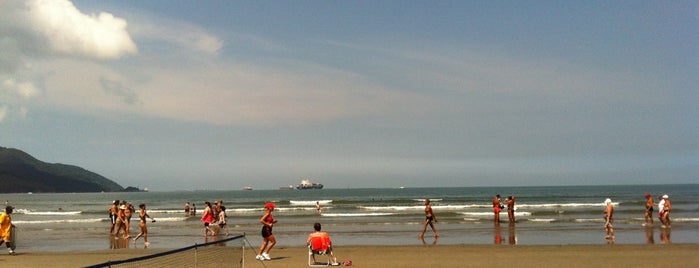 Praia do Boqueirão is one of Praias da Baixada Santista.