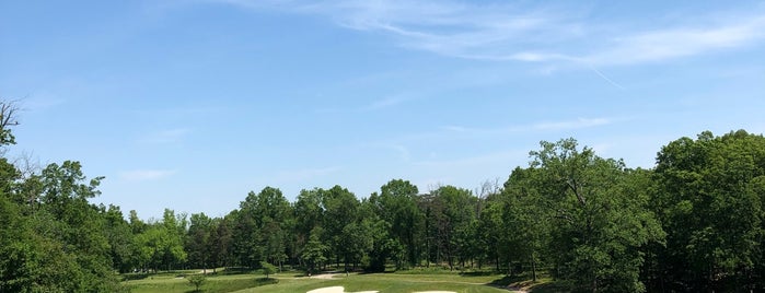 The Golf Club at Lansdowne is one of Locais curtidos por James.