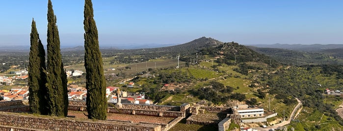 Castillo de alburquerque is one of Castillos y Fortalezas.