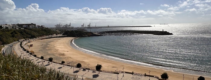 Praia Vasco da Gama is one of Top picks for Beaches.