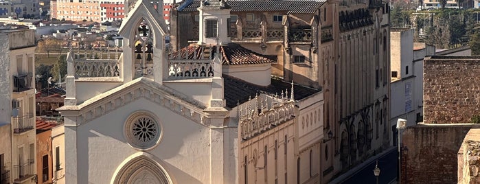 Alcazaba is one of Badajoz.