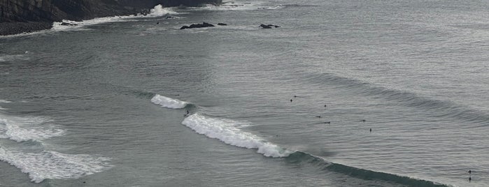 Praia da Arrifana is one of Surfing-2.