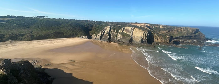 Praia Do Alvorião is one of Portugal🇵🇹🍤🏄‍♂️.