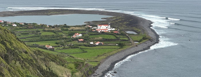 Fajã da Caldeira de Santo Cristo is one of Açores.
