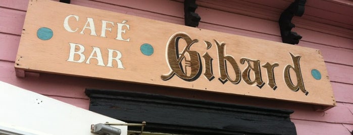 Gibard Café Bar is one of Lugares favoritos de Julia.