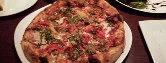 Vino Italian Bistro is one of The 15 Best Places for Pizza in Chesapeake.
