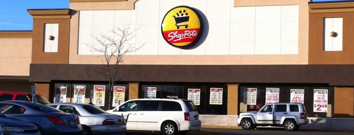 ShopRite of Selden is one of Lugares favoritos de Zachary.