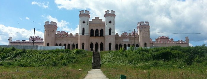 Дворец Пусловских is one of Dmitriy : понравившиеся места.