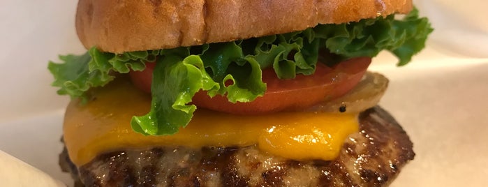 Freshness Burger is one of I Love FRESHNESS BURGER !.
