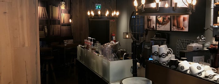 Espresso House is one of Merveさんのお気に入りスポット.