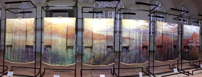 Выставка преображение кимоно: искусство Итику Куботы is one of Maria 님이 좋아한 장소.