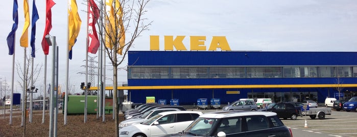 IKEA is one of Lieux qui ont plu à Stefan.