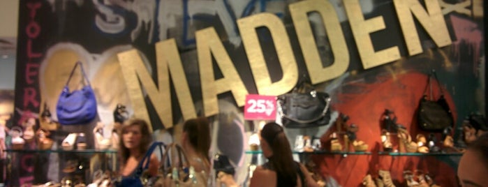 Steve Madden is one of สถานที่ที่ Andy ถูกใจ.