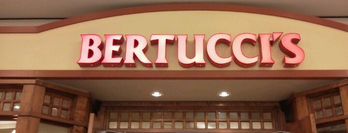 Bertucci's is one of สถานที่ที่ Bill ถูกใจ.