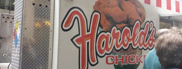 Harold's Chicken Truck is one of Chicago Food Trucks.