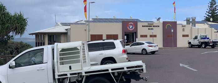 Rainbow Beach Surf Club is one of Orte, die Julia gefallen.