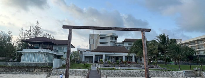 Pantai pendaunan indah is one of Belitung Island.