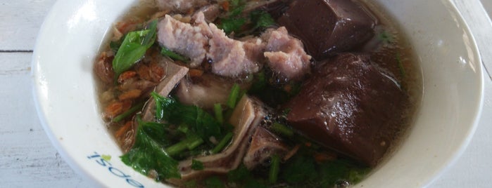 โจ๊ก ต้มเลือดหมู is one of ปทุมธานี.