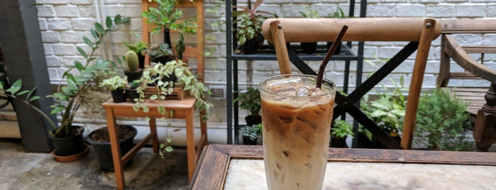 Sutdrip is one of Coffee in BKK - Ari, Phahol.