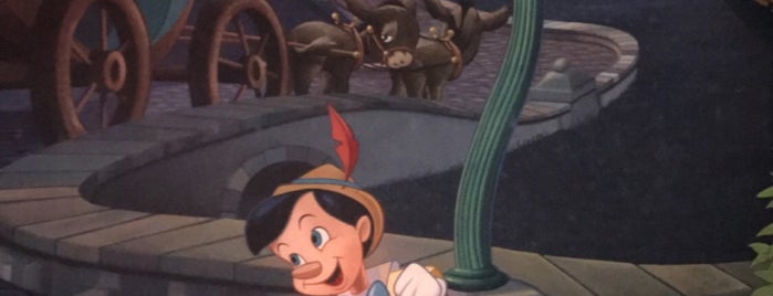 Les Voyages de Pinocchio is one of Disneyland Paris Attractions.
