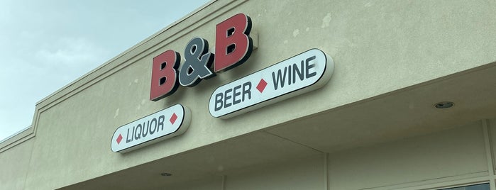 B&B Liquor is one of สถานที่ที่ ©hris🔝ɹǝɥ  ถูกใจ.