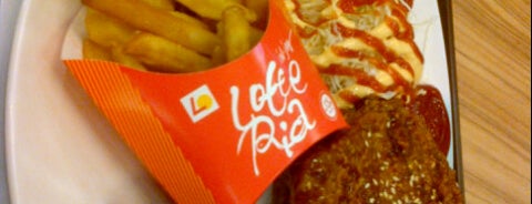 Lotteria is one of marizkaさんのお気に入りスポット.