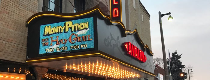 Avalon Theater is one of Lugares favoritos de Patrick.