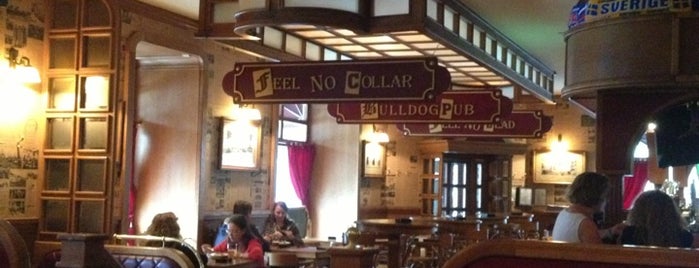 Bulldog Pub is one of мои любимые места)... The best.....