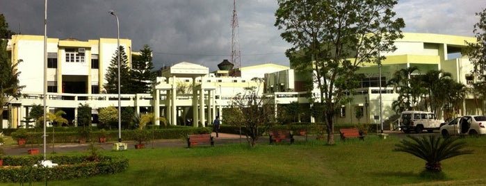 Satyajit Ray Film and Television Institute is one of Tempat yang Disukai Sezel.
