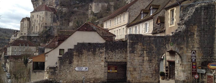 Sanctuaire de Rocamadour is one of France.