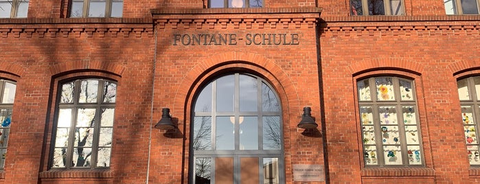Städtische Grundschule „Theodor Fontane“ is one of Tempat yang Disukai Michael.