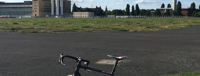 Tempelhofer Park is one of Sommer Chillspots.