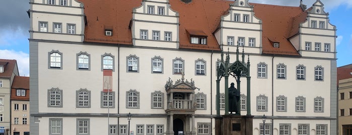 Rathaus Wittenberg is one of Orte, die Charles gefallen.