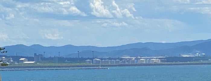 福井国家石油備蓄基地 is one of สถานที่ที่ Minami ถูกใจ.