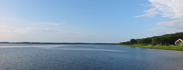 Lake Kutcharo is one of สถานที่ที่ Minami ถูกใจ.