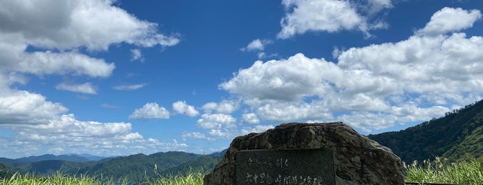 六十里越峠開通記念碑 is one of Minamiさんのお気に入りスポット.