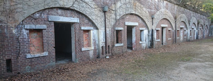 Remains of the central battery is one of しまなみ海道 Overseas Highway “Shimanami Kaido”.