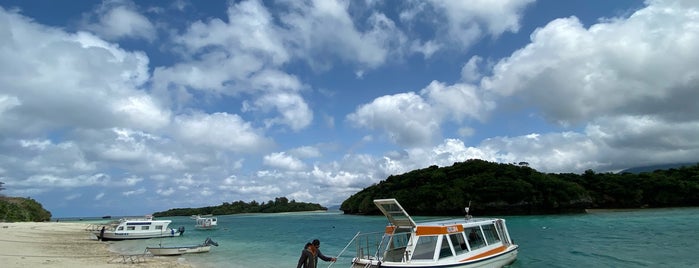 Kabira Bay is one of Lieux qui ont plu à Minami.