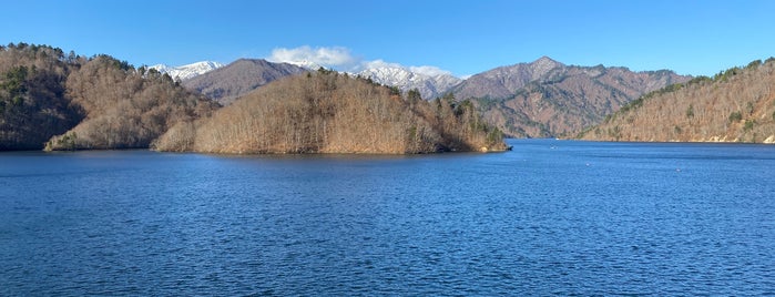 奥利根湖 is one of สถานที่ที่ Minami ถูกใจ.