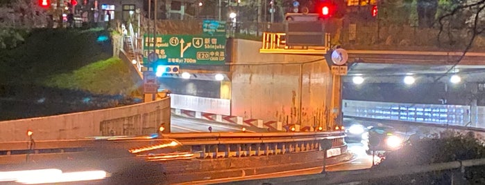 首都高 代官町トンネル is one of 東京隧道.