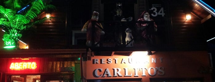 Carlito's Restaurant is one of สถานที่ที่ Taiani ถูกใจ.