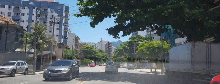 Avenida Maracanã is one of Trânsito.