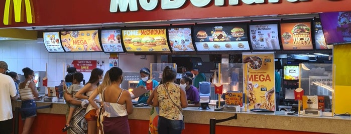 McDonald's is one of Plaza Shopping Niterói.