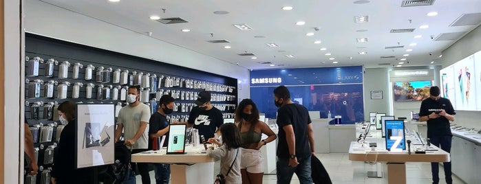 Samsung is one of Shopping Metropolitano Barra.