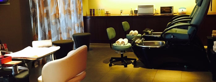 Alfaisaliah Ladies ESPA is one of The 15 Best Places for Massage in Riyadh.